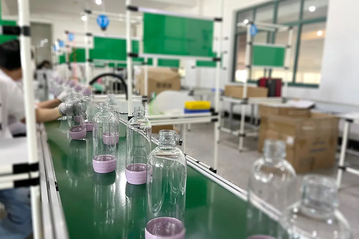 Soda maker PET and stainless steel bottle production line