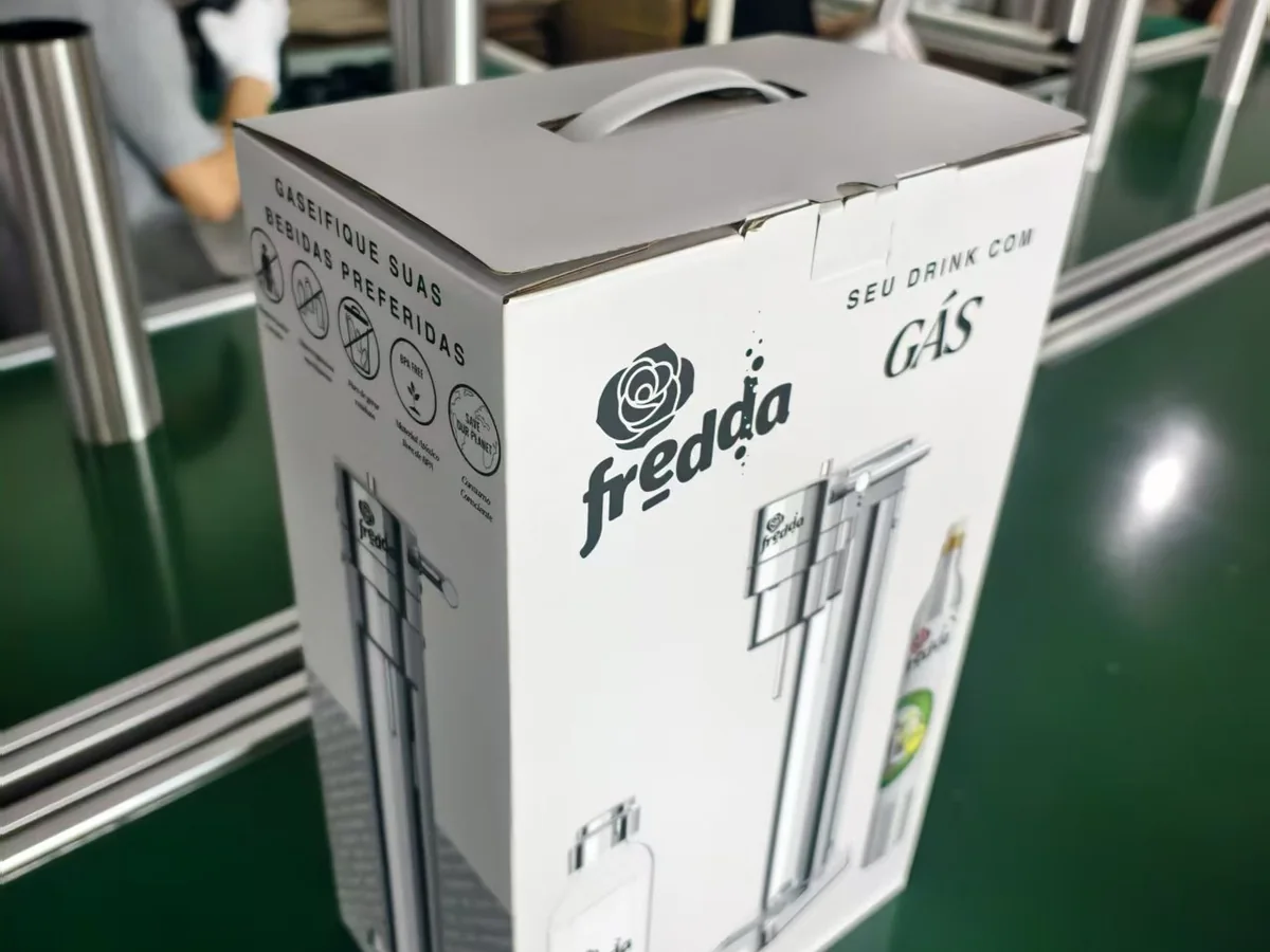 Custom retail box packing for the Brazilian private label soda maker order