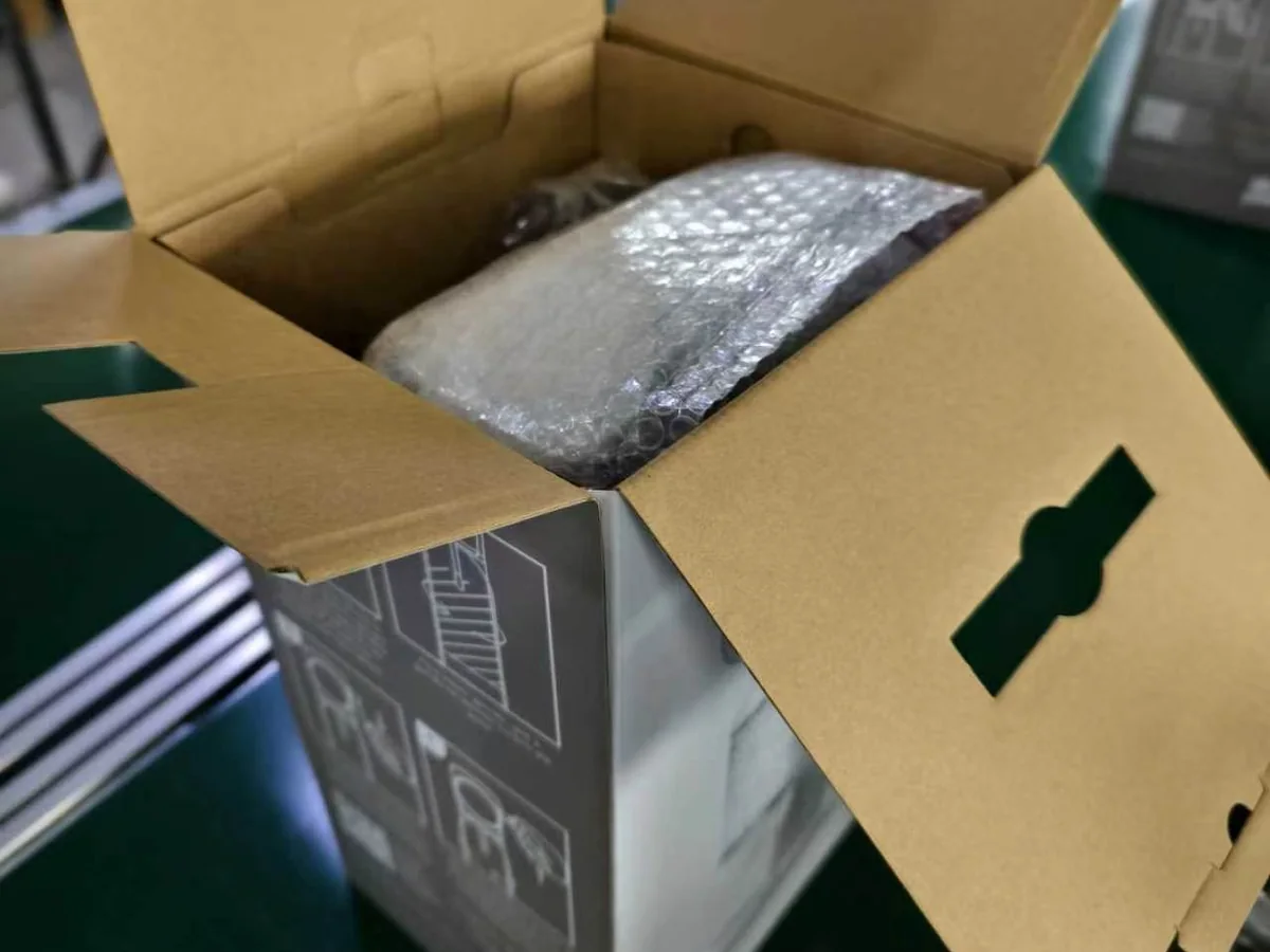 G720 soda maker packed in its retail box for the Brazil order