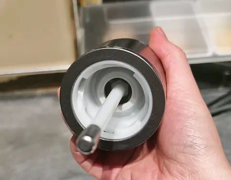 Cleaning contact area of the soda maker